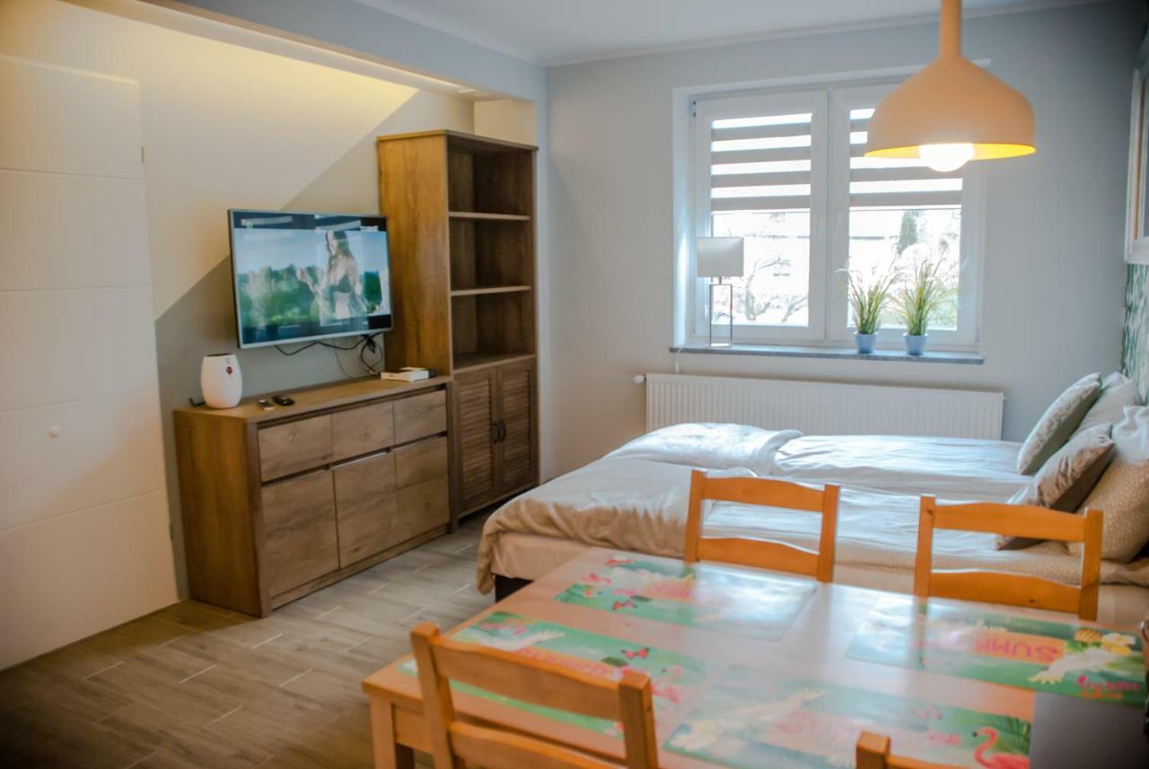 Noclegi "Boczna 5A" Apartamenty Goscinne شتشافنو-زدروي المظهر الخارجي الصورة