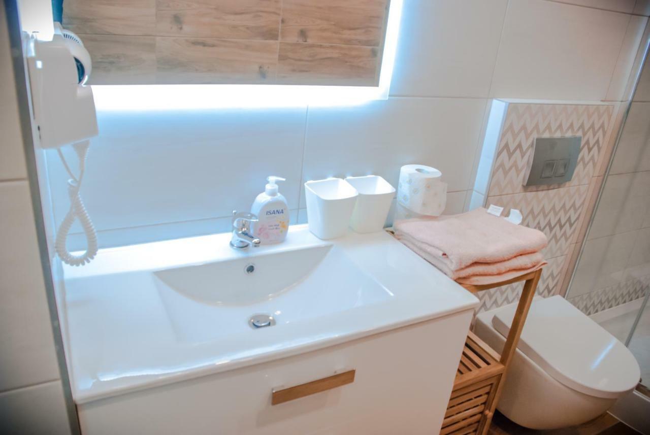 Noclegi "Boczna 5A" Apartamenty Goscinne شتشافنو-زدروي المظهر الخارجي الصورة