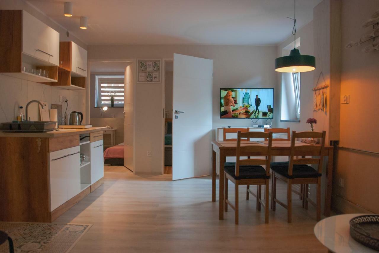 Noclegi "Boczna 5A" Apartamenty Goscinne شتشافنو-زدروي المظهر الخارجي الصورة